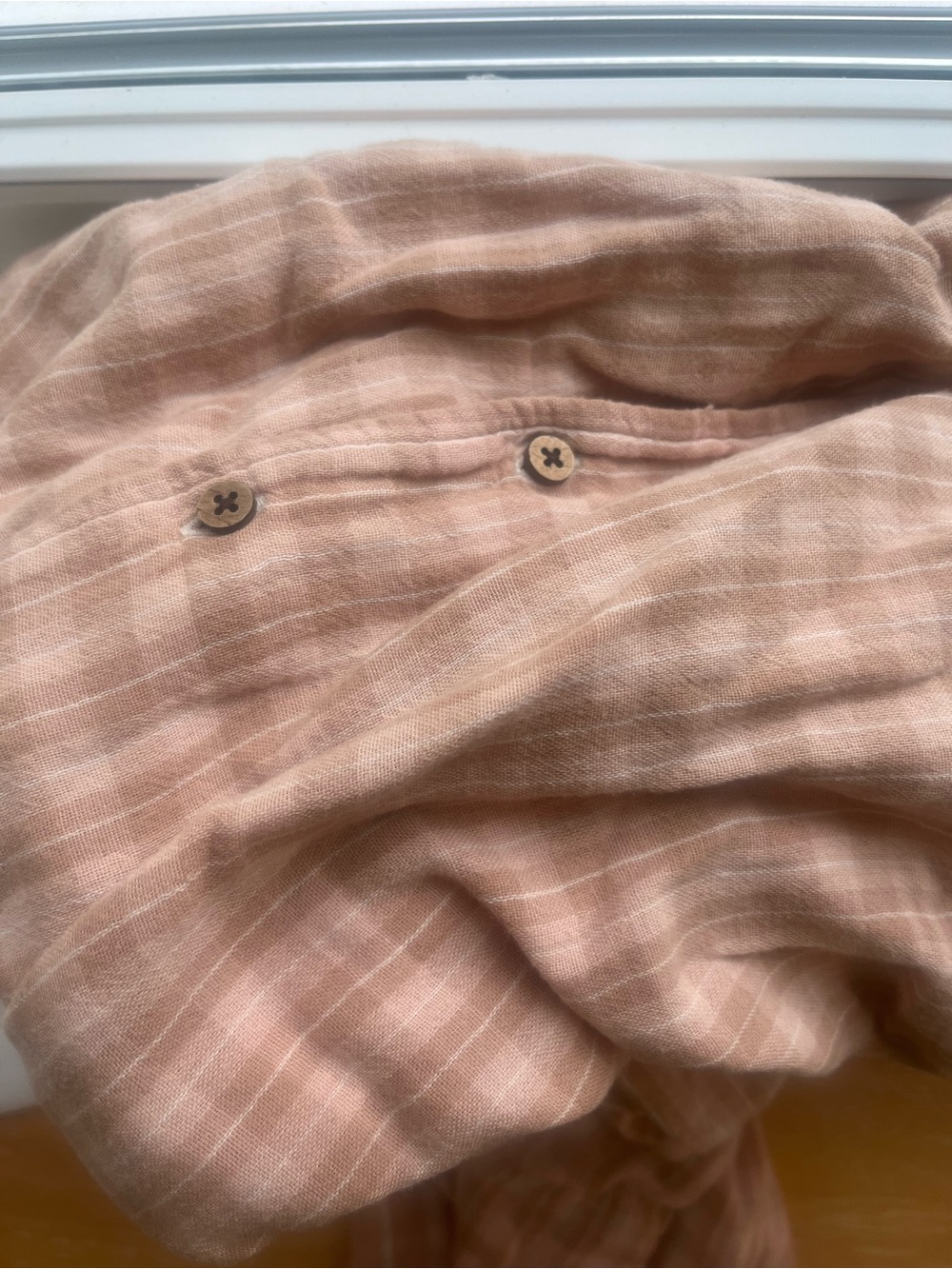 Olli Ella wares XS organic cotton Women’s Button-Front Midi Dress in Peach Plaid - Picture 9 of 10